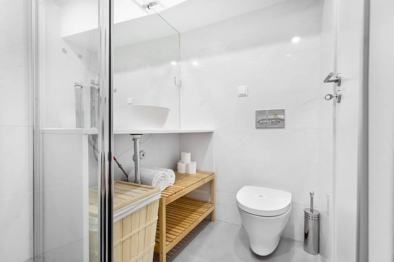 Joivy Principe Real 2Br Apt With Terrace Nearby Botanical Garden Of Лиссабон Апартаменты